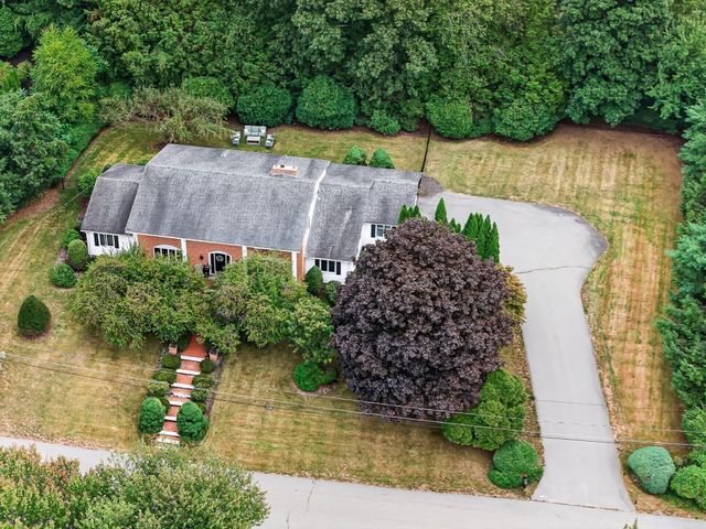 42 Mountain View Road, Leominster, MA 01453