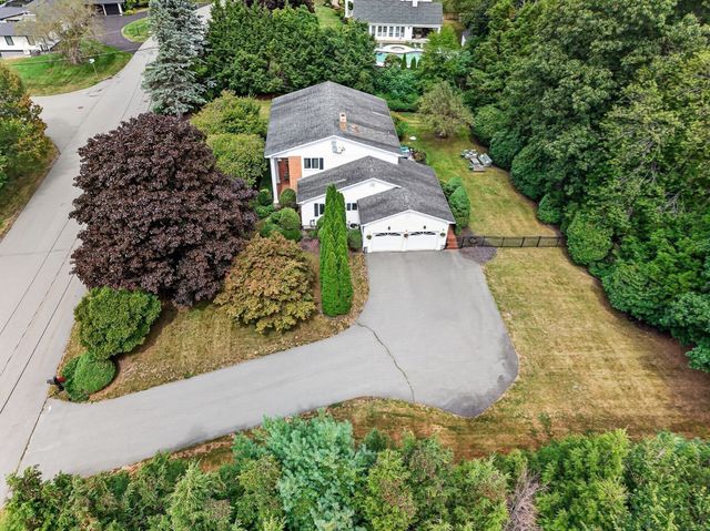 42 Mountain View Road, Leominster, MA 01453