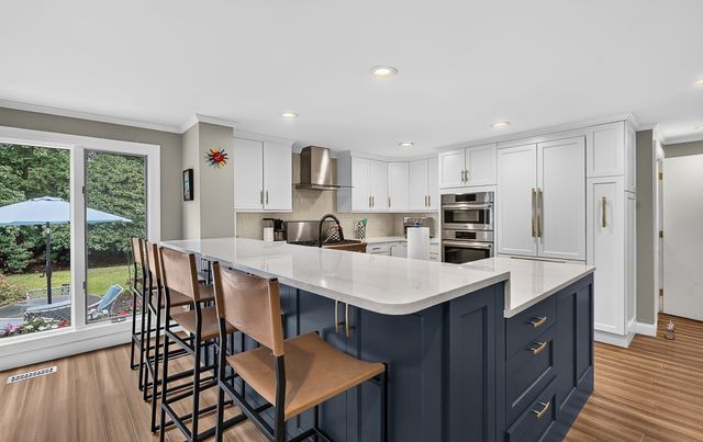 42 Mountain View Road, Leominster, MA 01453