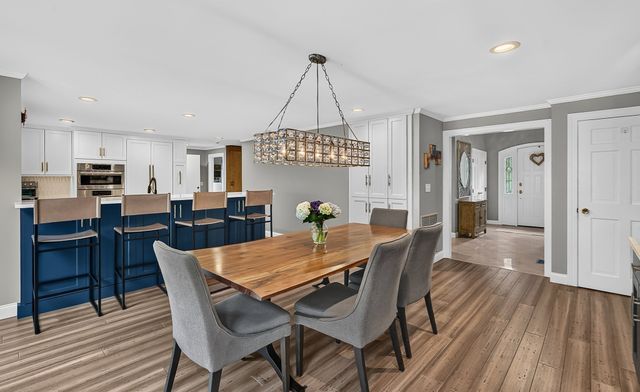42 Mountain View Road, Leominster, MA 01453
