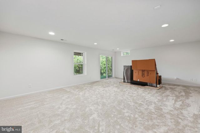 18 FARMVIEW DR, Stafford, VA 22554