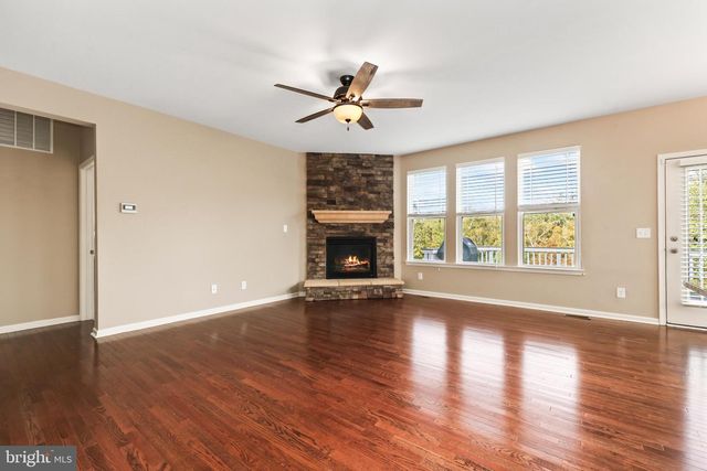 18 FARMVIEW DR, Stafford, VA 22554