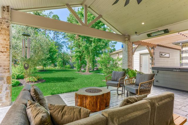 238 Bronze View Drive, Montgomery, TX 77316