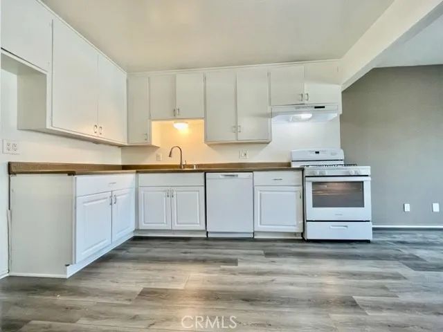 7732 Cypress B, Huntington Beach, CA 92647
