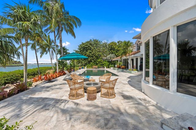 6460 SE Harbor Circle, Stuart, FL 34996