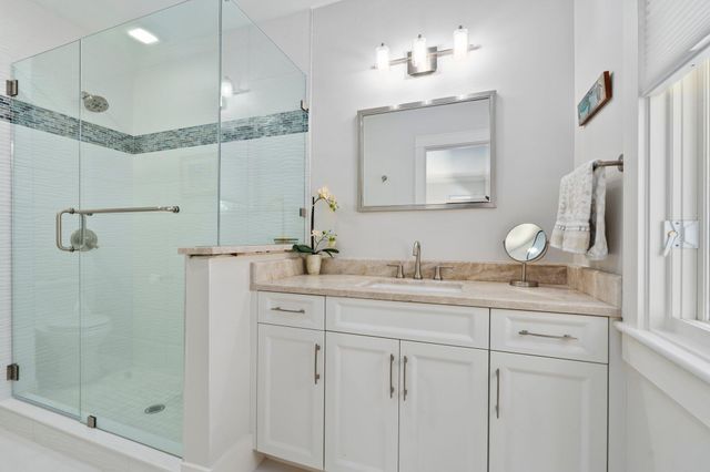 6460 SE Harbor Circle, Stuart, FL 34996