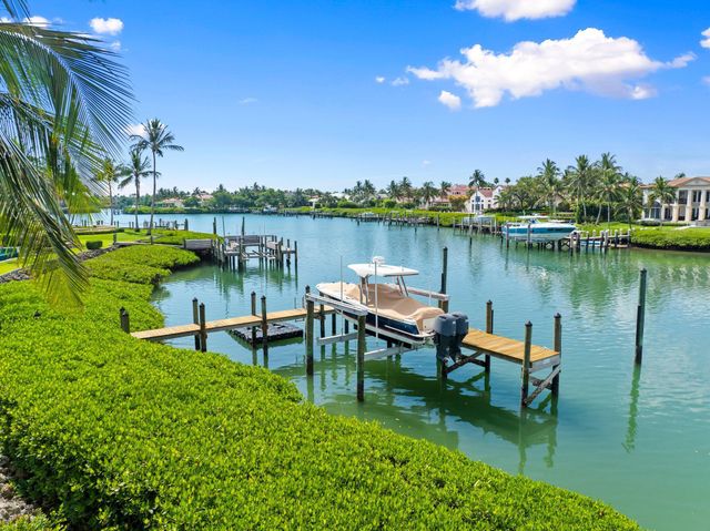 6460 SE Harbor Circle, Stuart, FL 34996