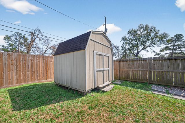 2010 Spillers Lane, Houston, TX 77043