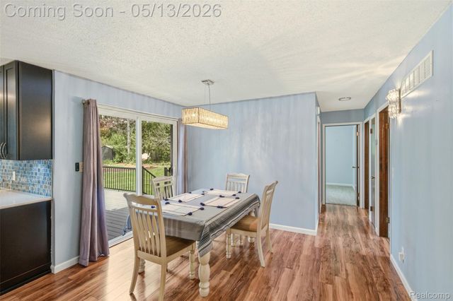 2195 Strader Drive, West Bloomfield Charter Township, MI 48324