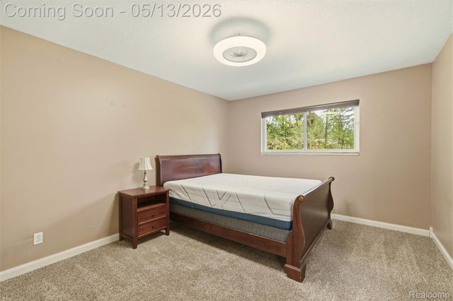 2195 Strader Drive, West Bloomfield Charter Township, MI 48324