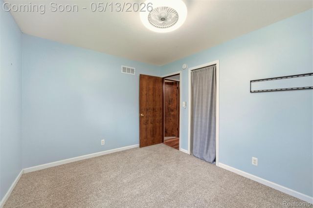 2195 Strader Drive, West Bloomfield Charter Township, MI 48324