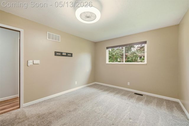 2195 Strader Drive, West Bloomfield Charter Township, MI 48324