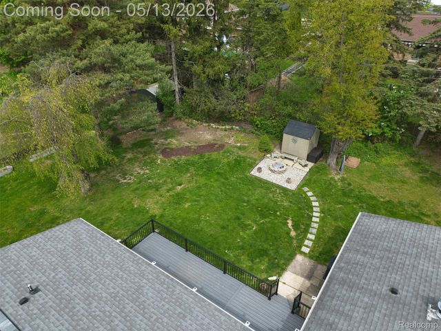 2195 Strader Drive, West Bloomfield Charter Township, MI 48324