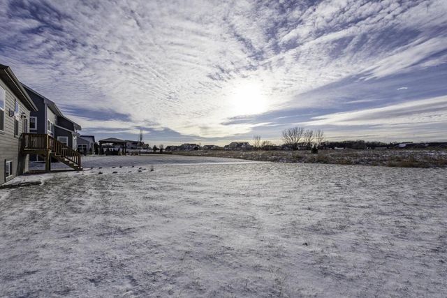 9029 Creekside CIRCLE, Pleasant Prairie, WI 53158