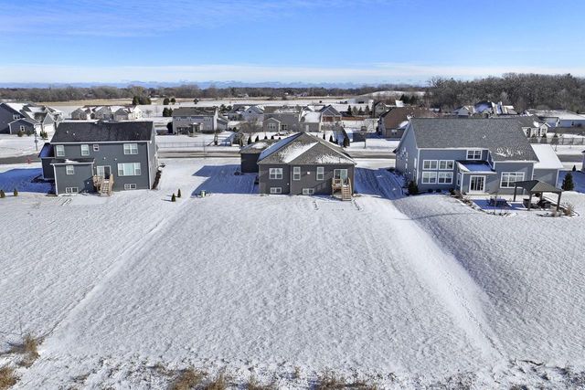 9029 Creekside CIRCLE, Pleasant Prairie, WI 53158