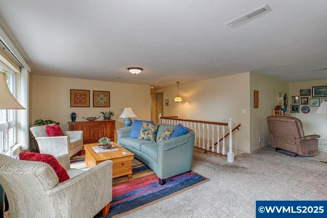 4836 Orchard Heights Rd NW, Salem, OR 97304