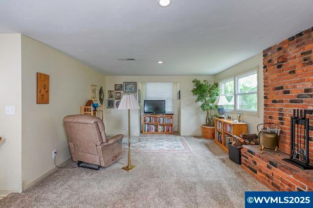 4836 Orchard Heights Rd NW, Salem, OR 97304