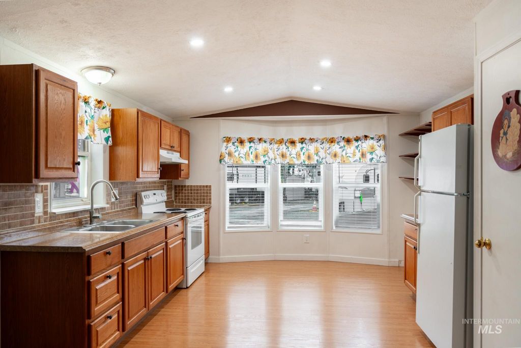 2701 N Alder Drive 7, Fruitland, ID 83619 photo 3