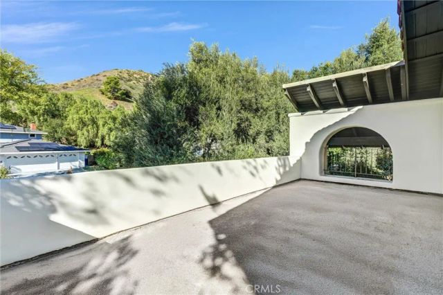 27064 Esward Drive, Calabasas, CA 91301