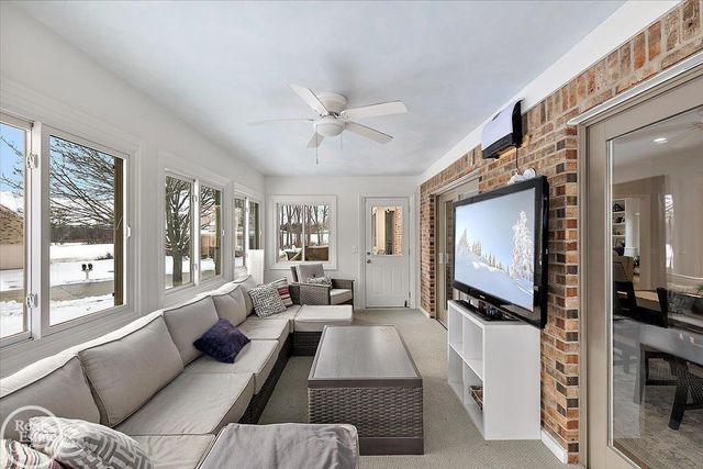 8600 Invitational Drive, Washington Twp, MI 48094