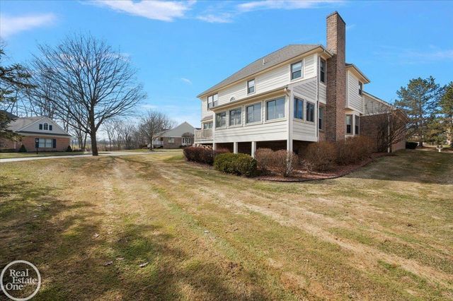 8600 Invitational Drive, Washington Twp, MI 48094