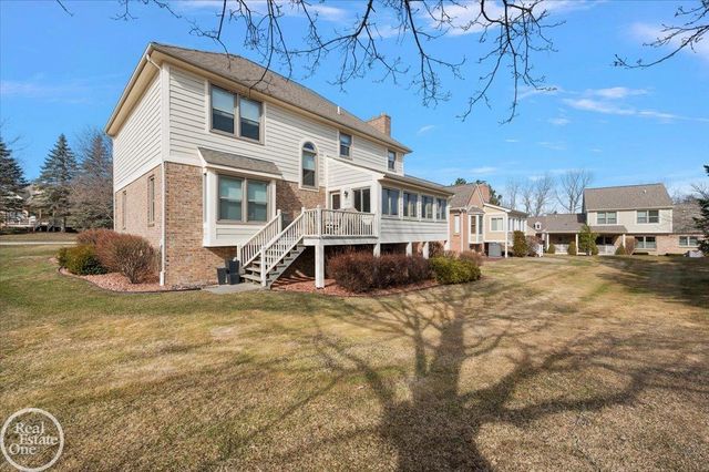 8600 Invitational Drive, Washington Twp, MI 48094