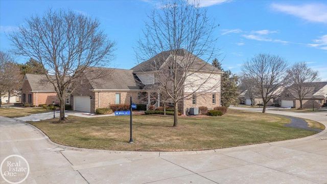 8600 Invitational Drive, Washington Twp, MI 48094