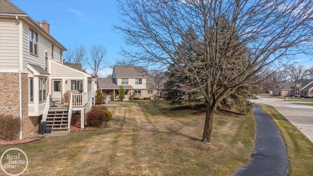 8600 Invitational Drive, Washington Twp, MI 48094