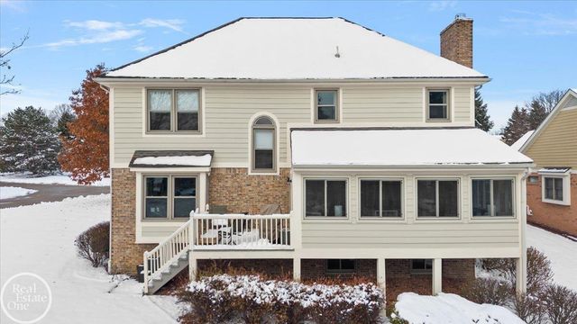 8600 Invitational Drive, Washington Twp, MI 48094