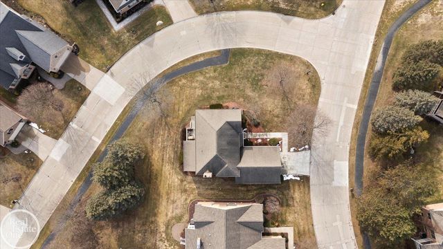 8600 Invitational Drive, Washington Twp, MI 48094