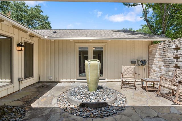 13703 Queensbury Lane, Houston, TX 77079
