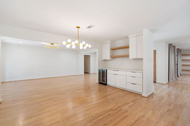 13703 Queensbury Lane, Houston, TX 77079