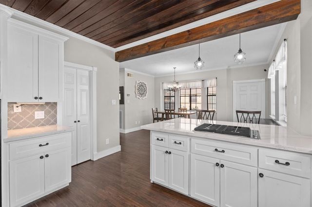 10402 Hondo Hill Road, Houston, TX 77064