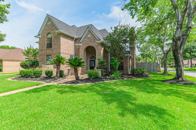 10402 Hondo Hill Road, Houston, TX 77064