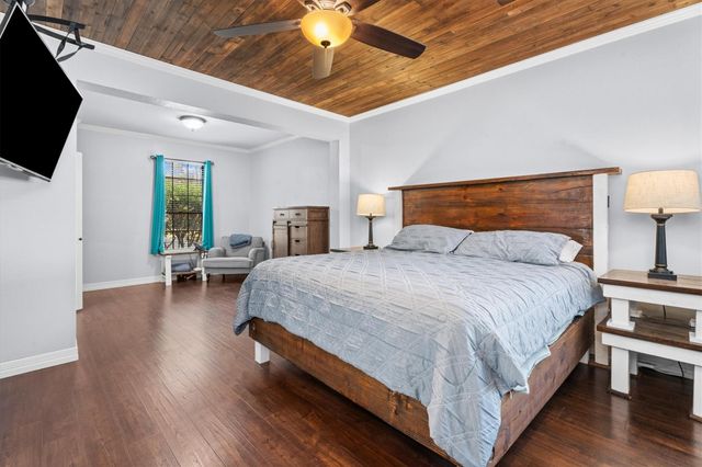 10402 Hondo Hill Road, Houston, TX 77064