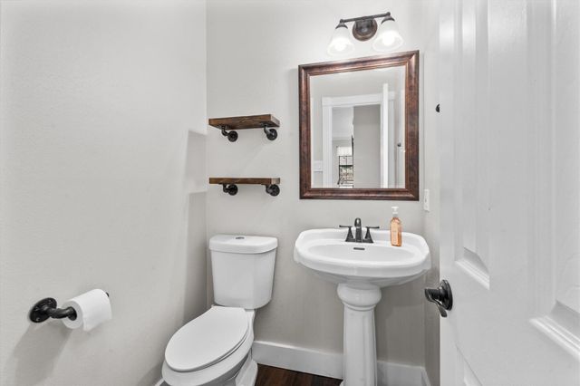 10402 Hondo Hill Road, Houston, TX 77064