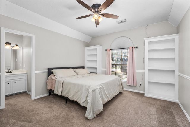 10402 Hondo Hill Road, Houston, TX 77064