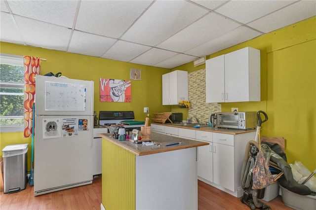 19 Hardwick Street, Cumberland, RI 02864