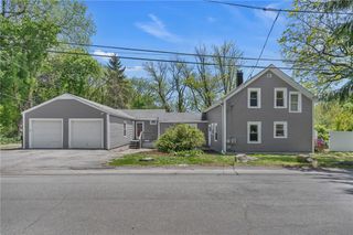 19 Hardwick Street, Cumberland, RI 02864