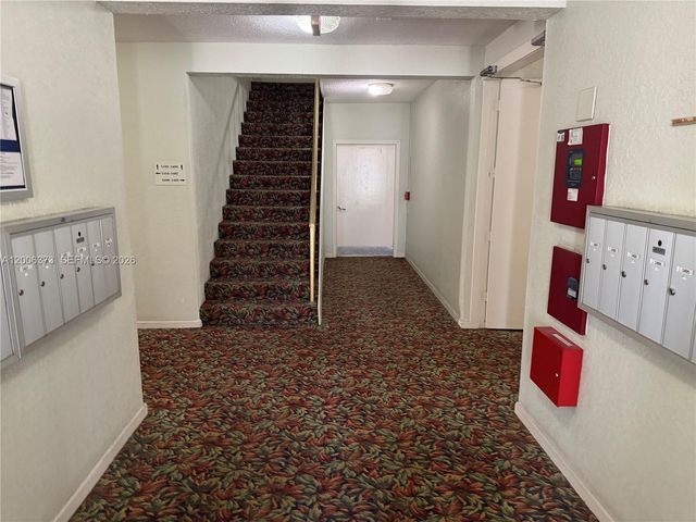 2200 NE 66th St 1426, Fort Lauderdale, FL 33308