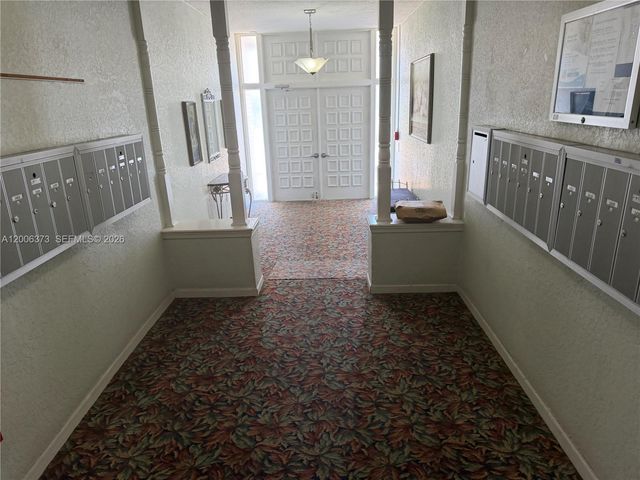 2200 NE 66th St 1426, Fort Lauderdale, FL 33308