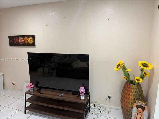2200 NE 66th St 1426, Fort Lauderdale, FL 33308