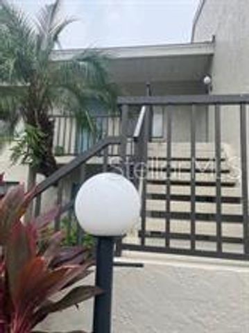 7886 EAGLE CREEK DRIVE 7886, Sarasota, FL 34243