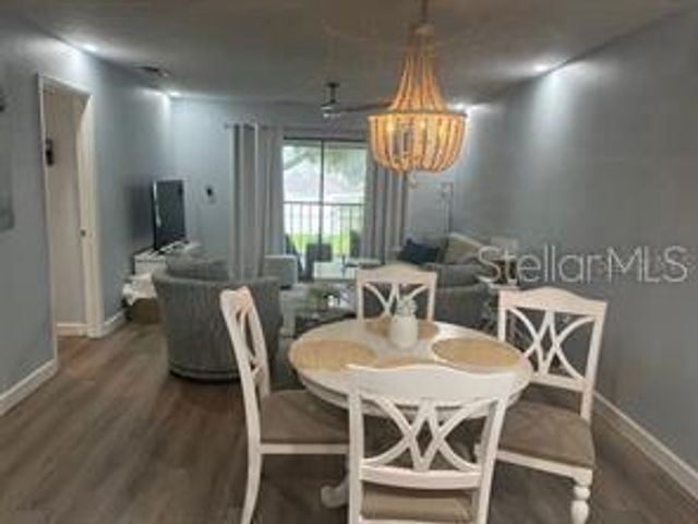 7886 EAGLE CREEK DRIVE 7886, Sarasota, FL 34243