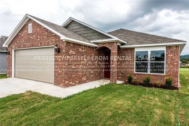 5022 W Claxton Circle, Fayetteville, AR 72704