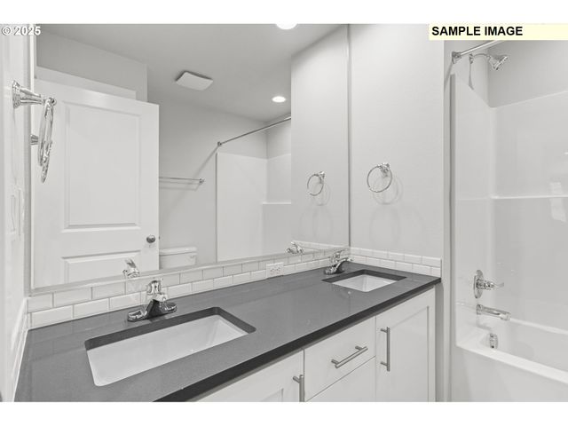 2845 Ne Clarie Rd 210, Estacada, OR 97023