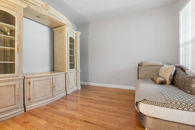 459 Pinnacle Way, Ludlow, KY 41016