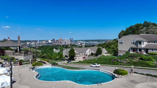 459 Pinnacle Way, Ludlow, KY 41016