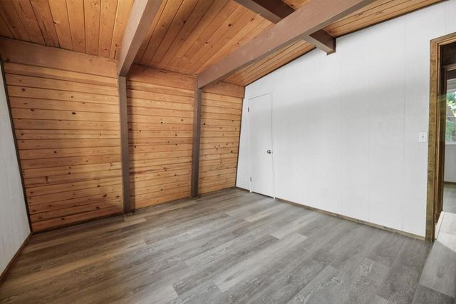 2063 10th Lane, Big Bear, CA 92314