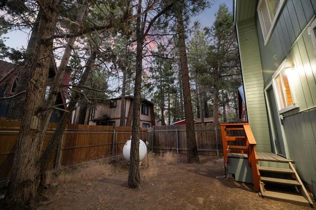 2063 10th Lane, Big Bear, CA 92314
